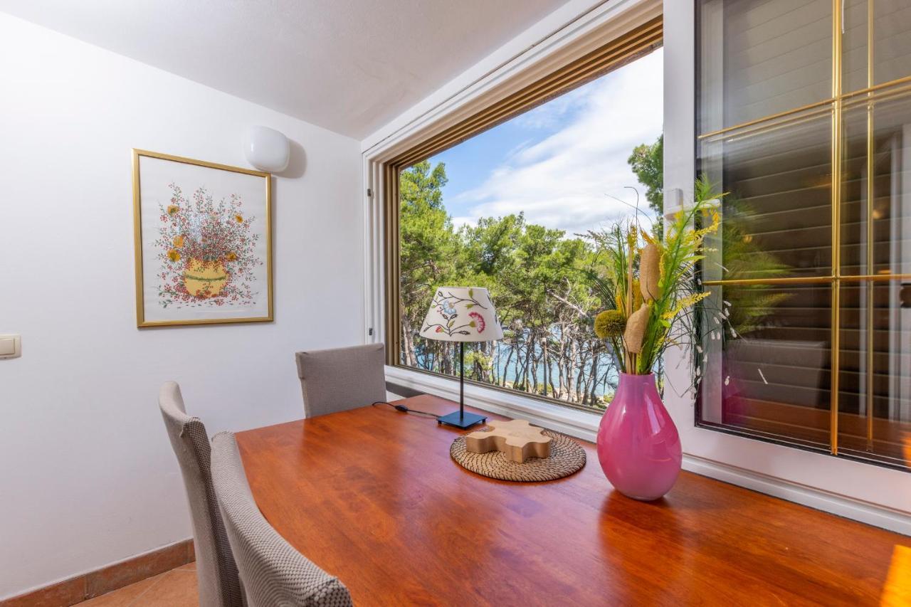 ילסה Janus Apartments מראה חיצוני תמונה