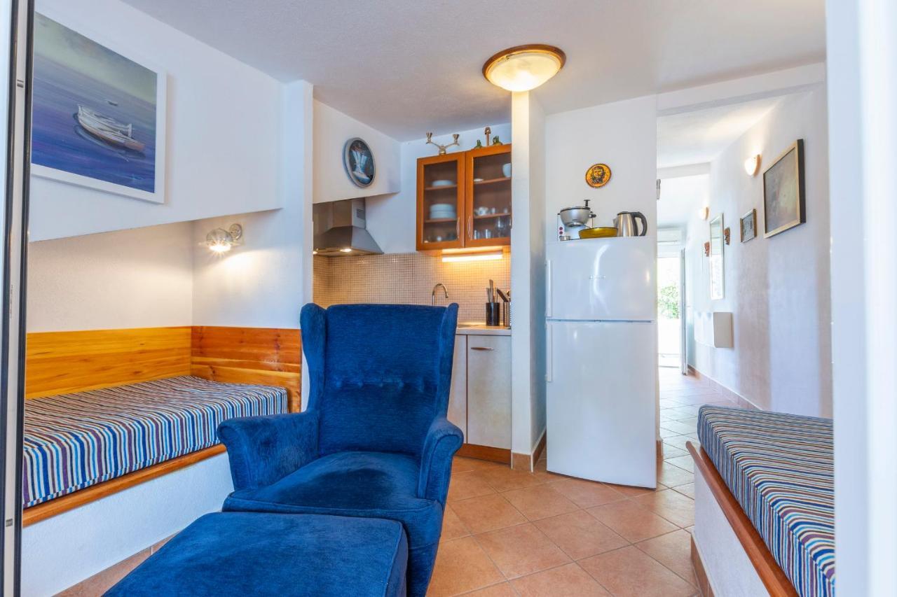 ילסה Janus Apartments מראה חיצוני תמונה